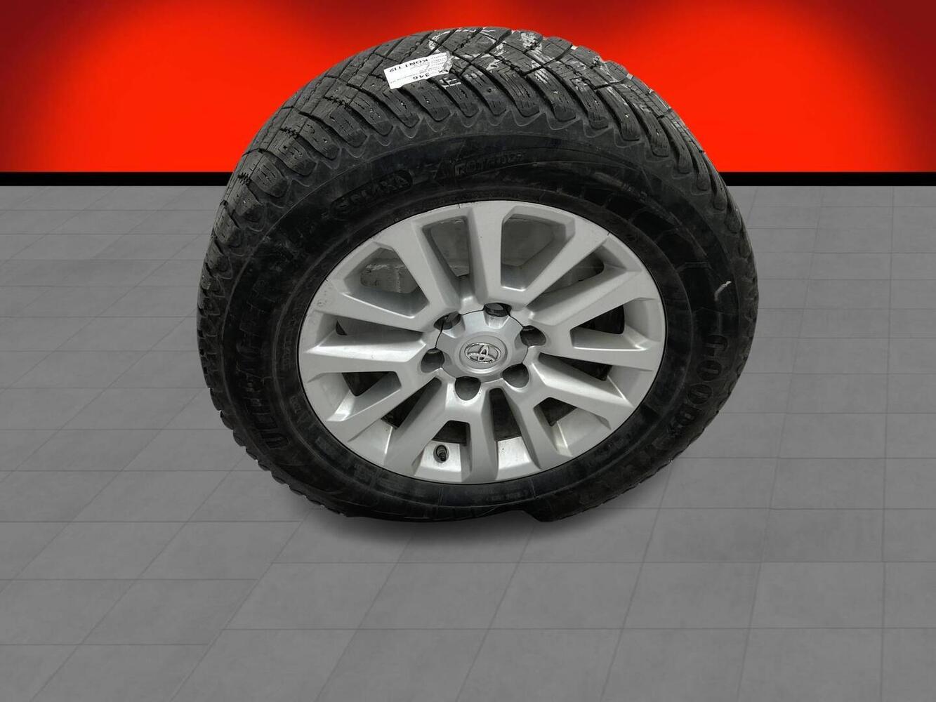 Toyota Land Cruiser vaihtoauto