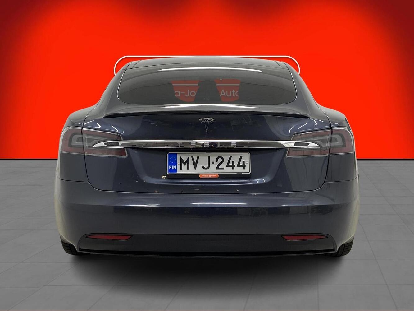 Tesla Model S vaihtoauto