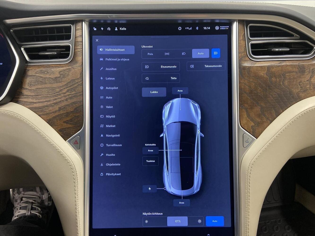 Tesla Model S vaihtoauto