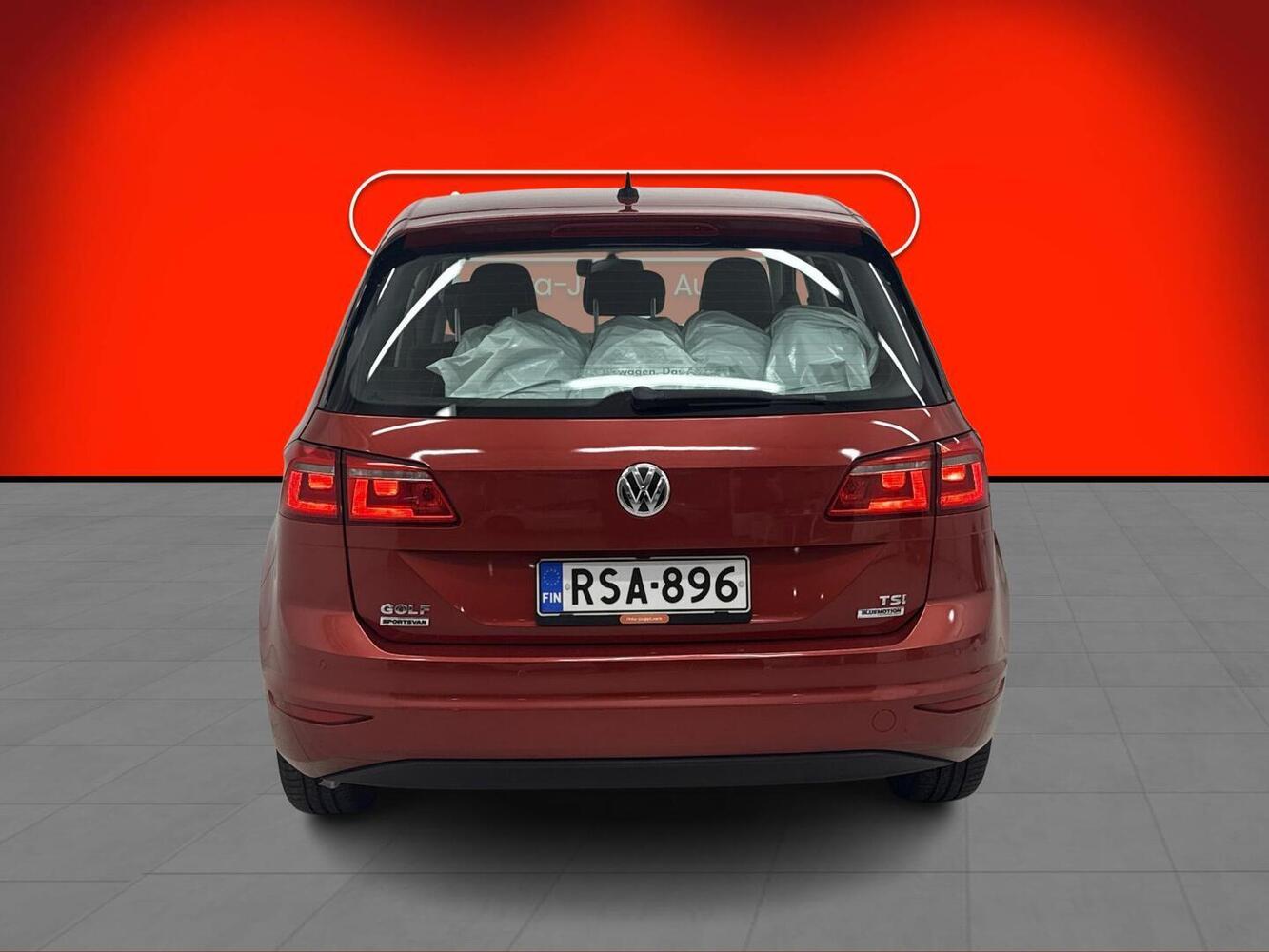 Volkswagen Golf Sportsvan vaihtoauto