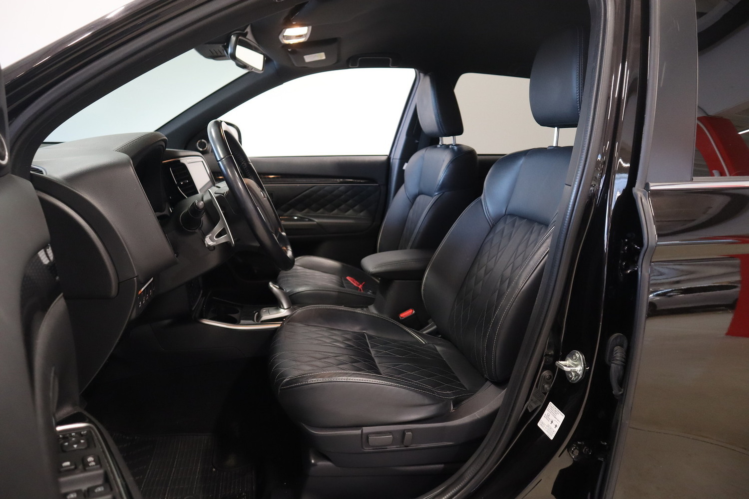 Mitsubishi Outlander vaihtoauto