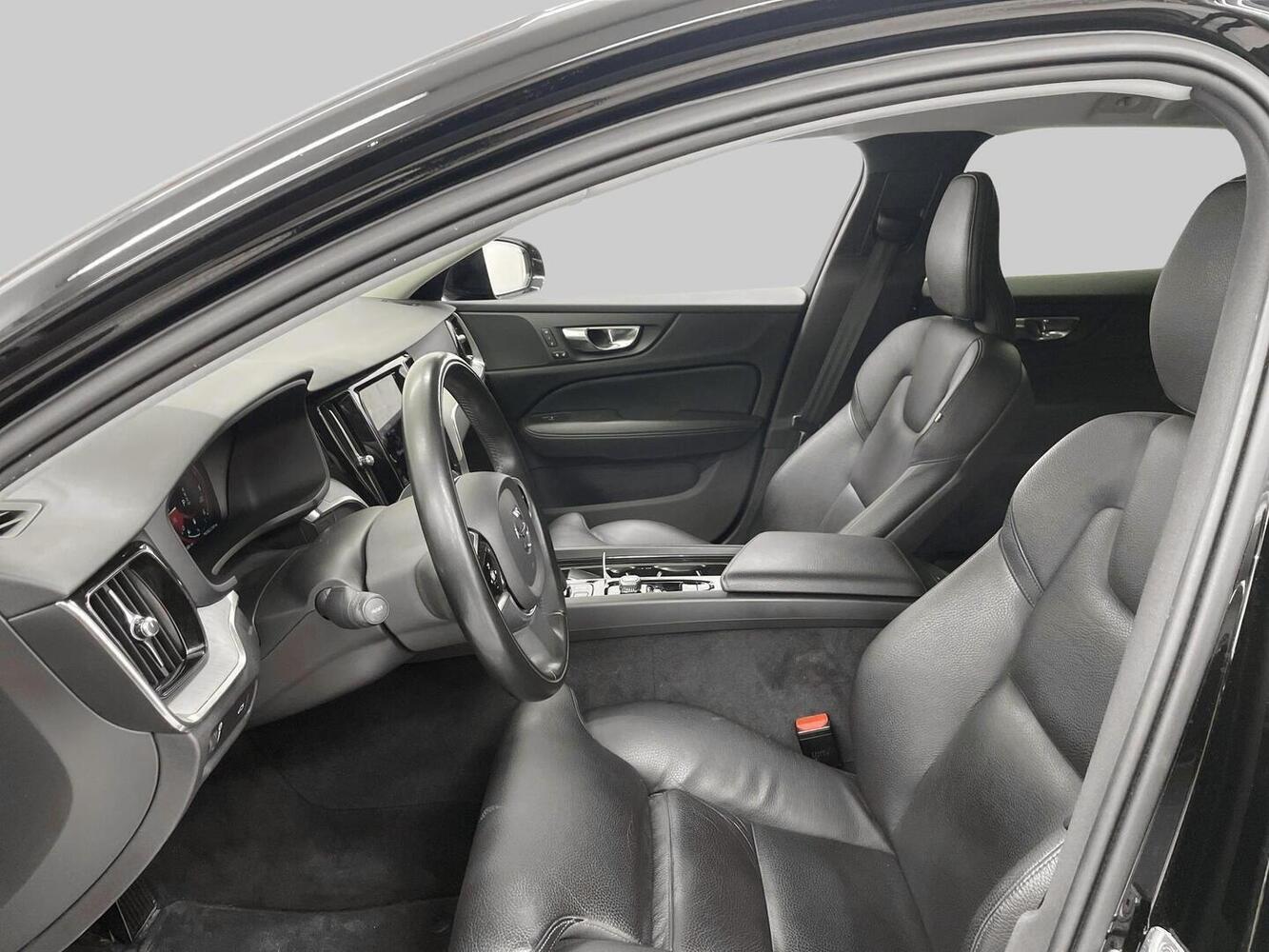 Volvo V60 Cross Country vaihtoauto