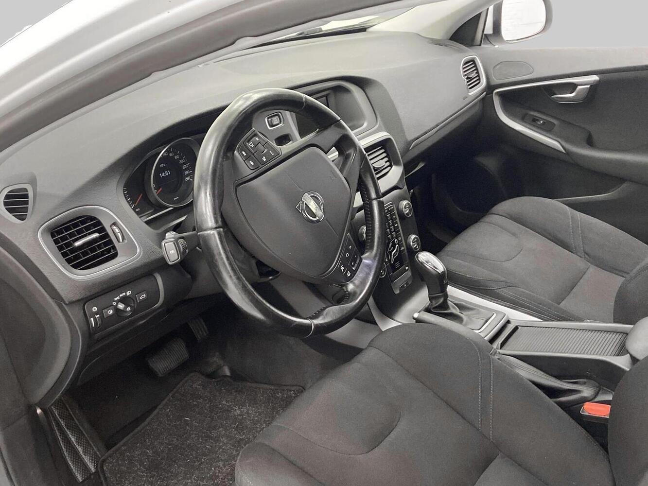 Volvo V40 vaihtoauto