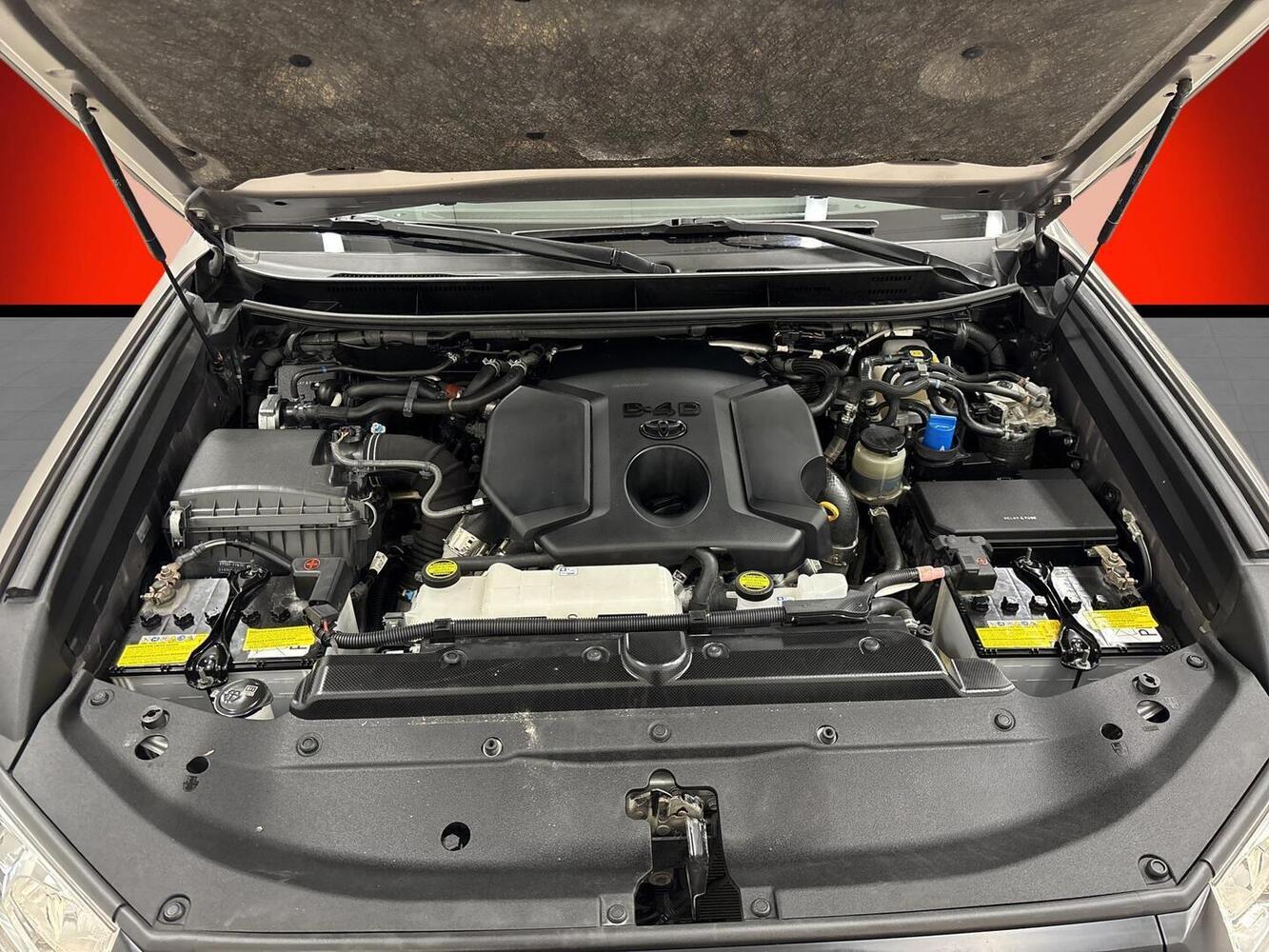 Toyota Land Cruiser vaihtoauto