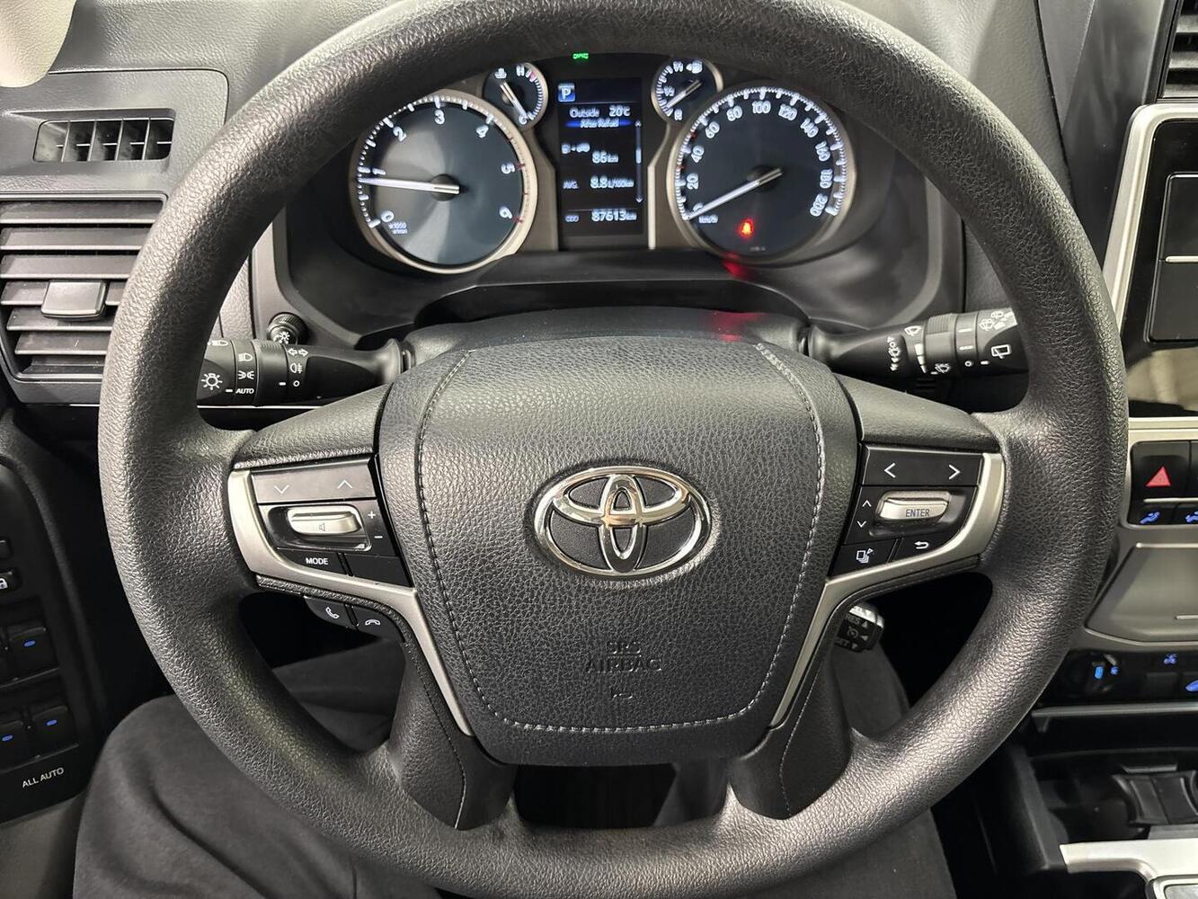 Toyota Land Cruiser vaihtoauto