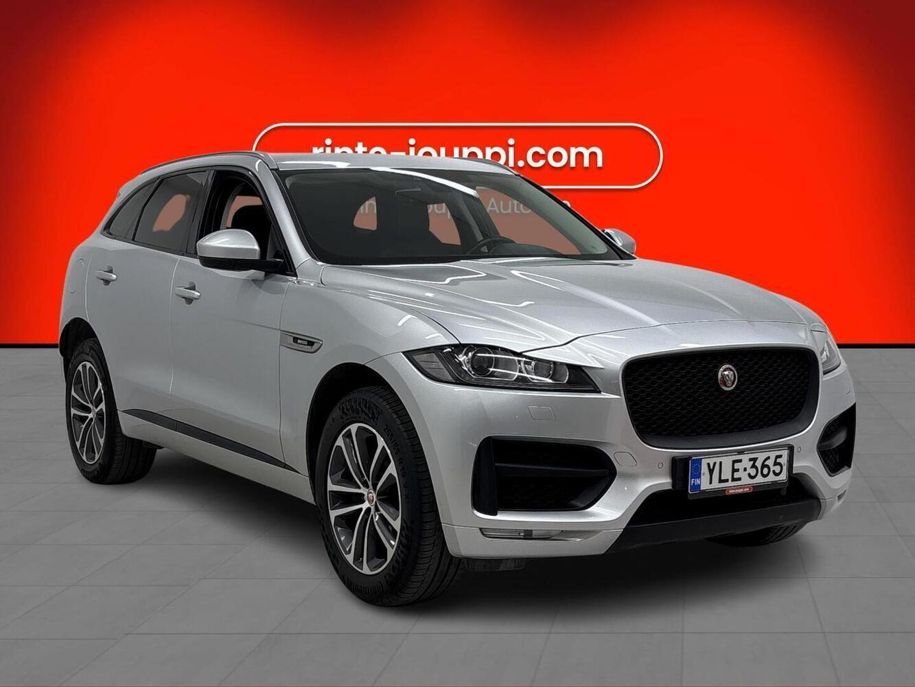 Jaguar F-PACE vaihtoauto
