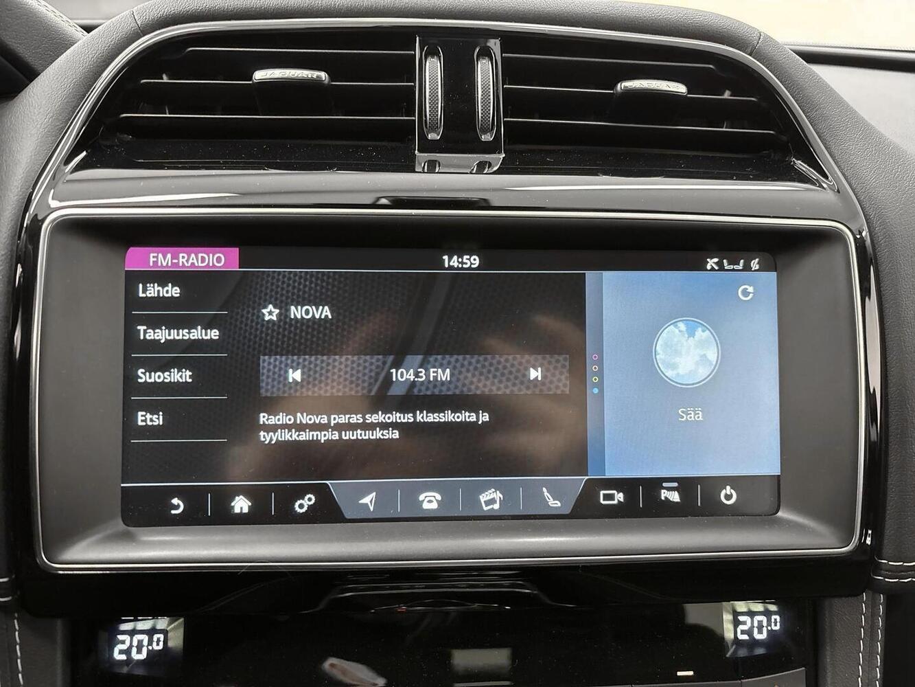 Jaguar F-PACE vaihtoauto