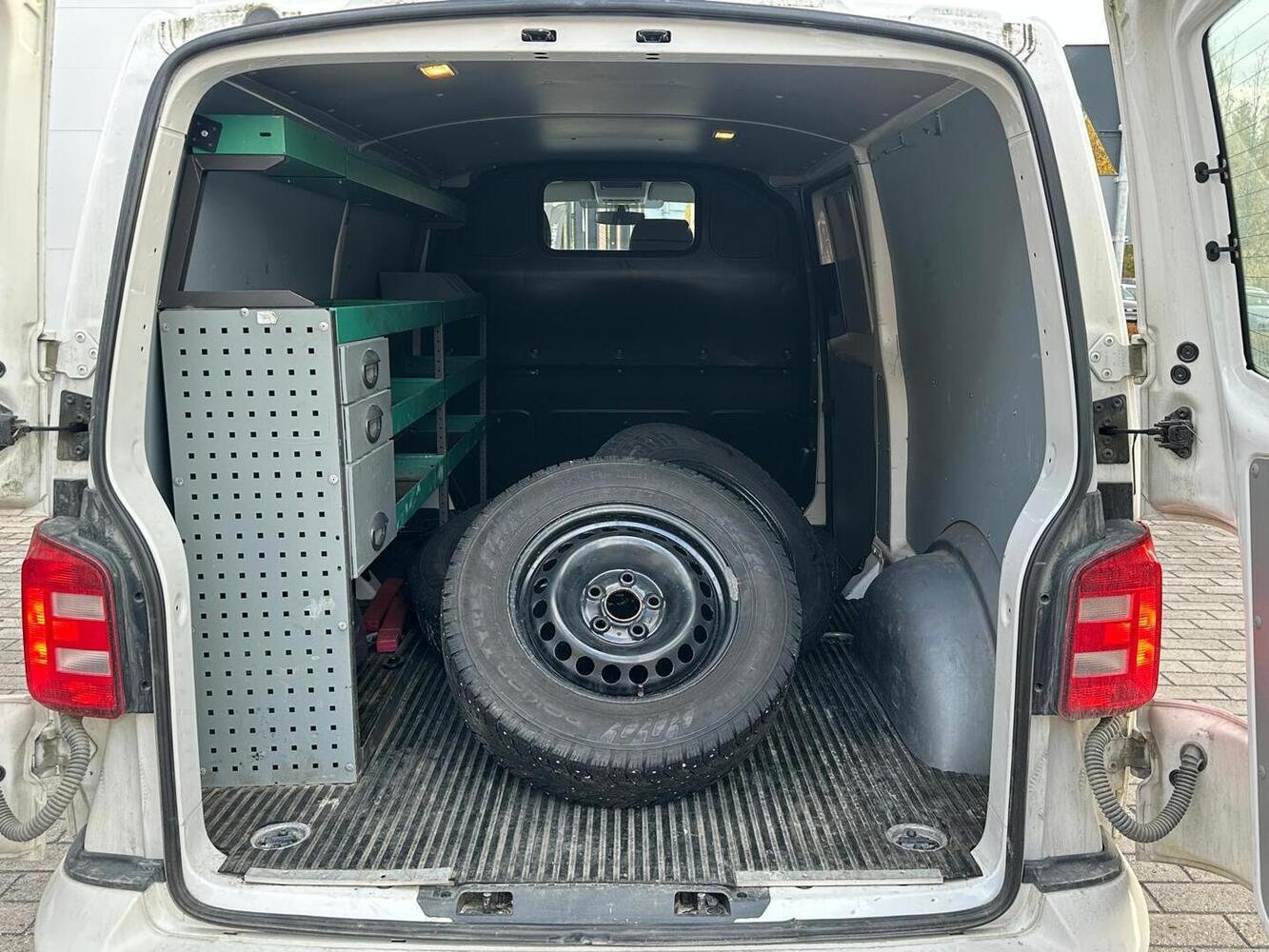 Volkswagen Transporter vaihtoauto