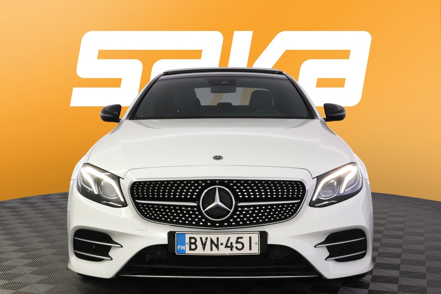 Mercedes-Benz E vaihtoauto