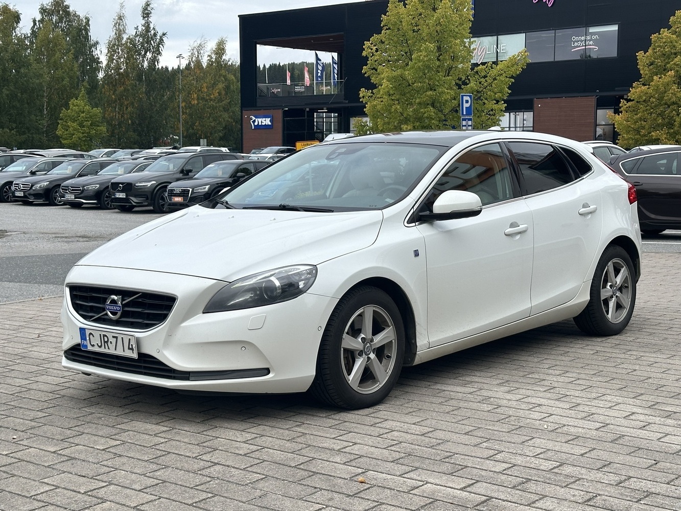 Volvo V40 vaihtoauto