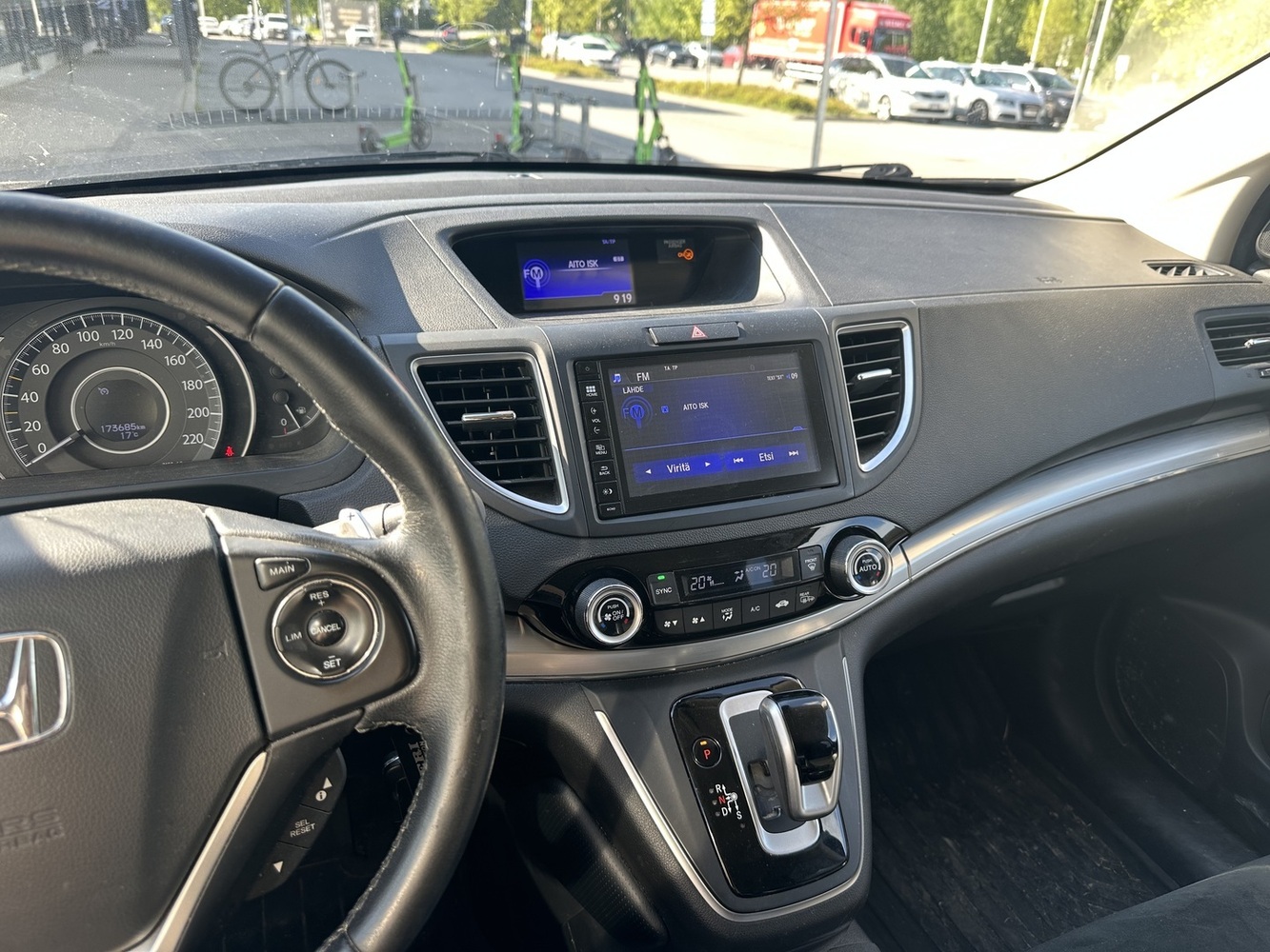 Honda CR-V vaihtoauto