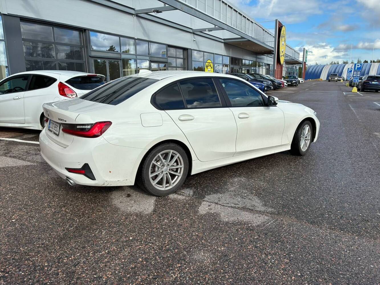 BMW 330 vaihtoauto