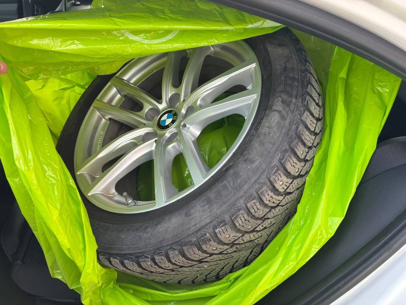 BMW 330 vaihtoauto