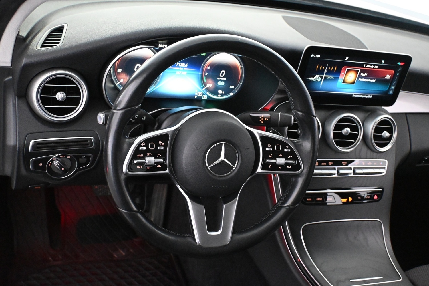 Mercedes-Benz C vaihtoauto