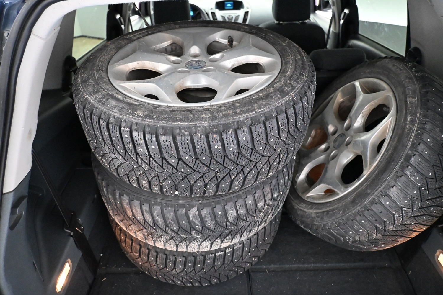 Ford Grand C-MAX vaihtoauto
