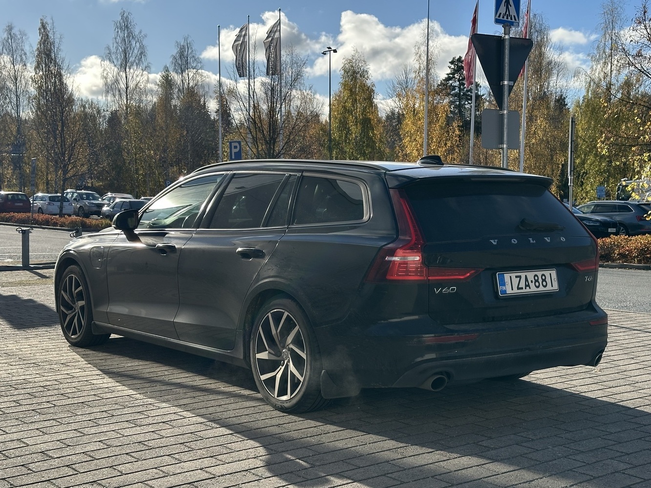 Volvo V60 vaihtoauto