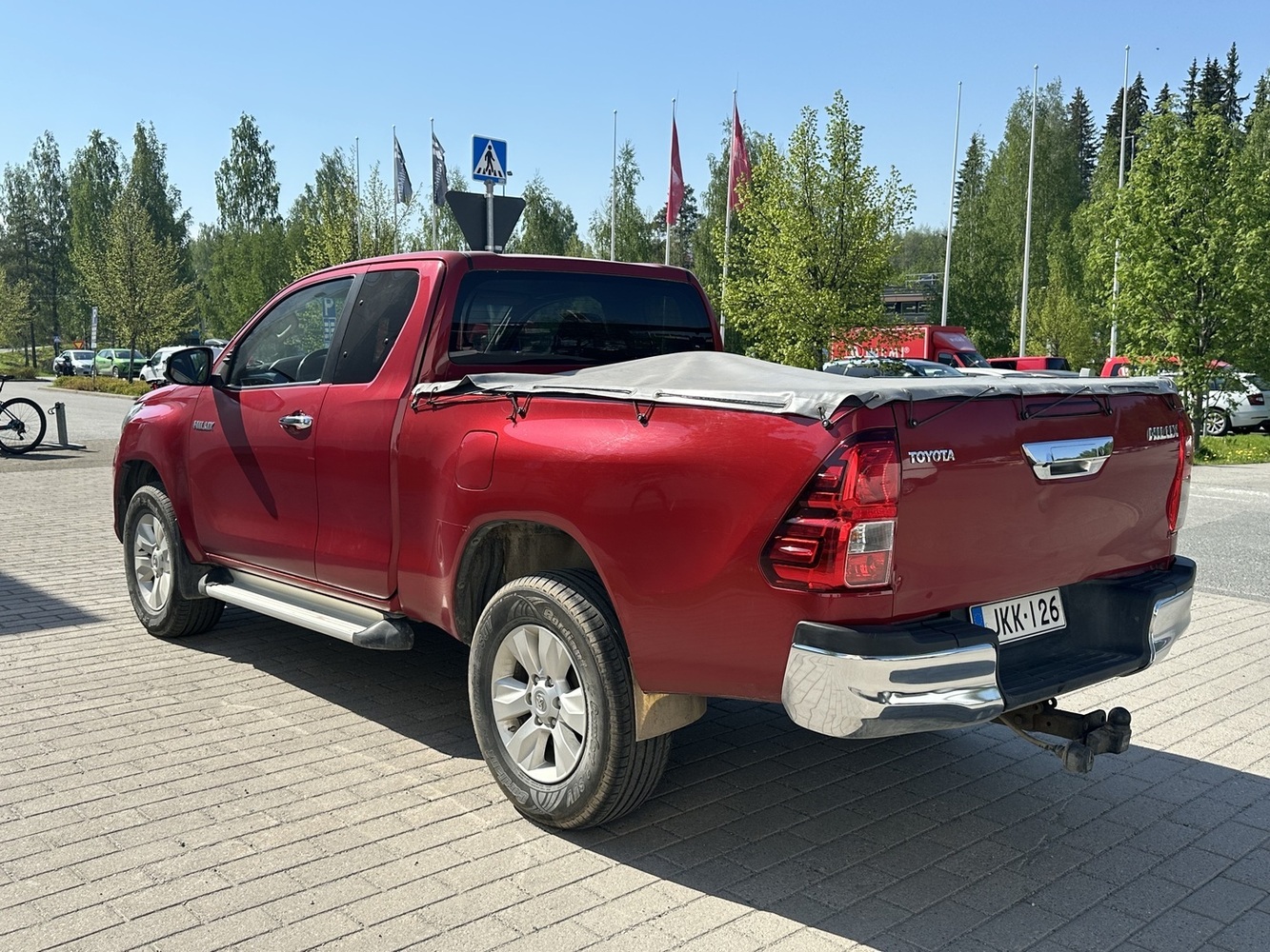 Toyota Hilux vaihtoauto