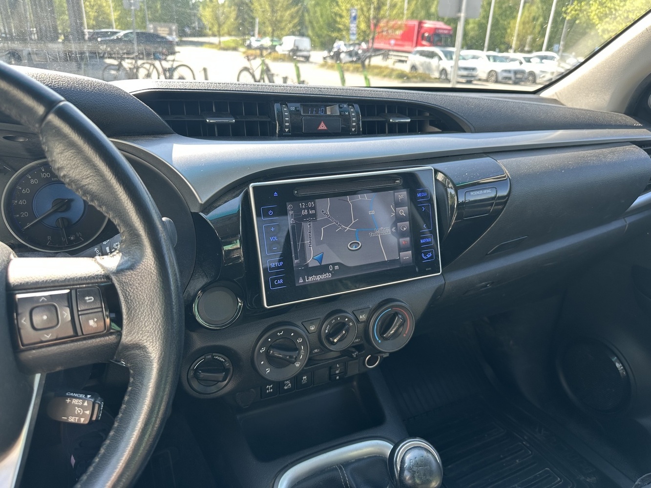 Toyota Hilux vaihtoauto