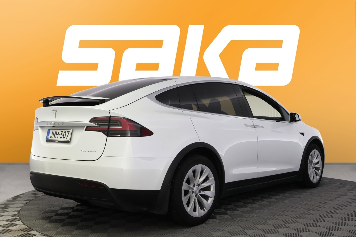 Tesla Model X vaihtoauto