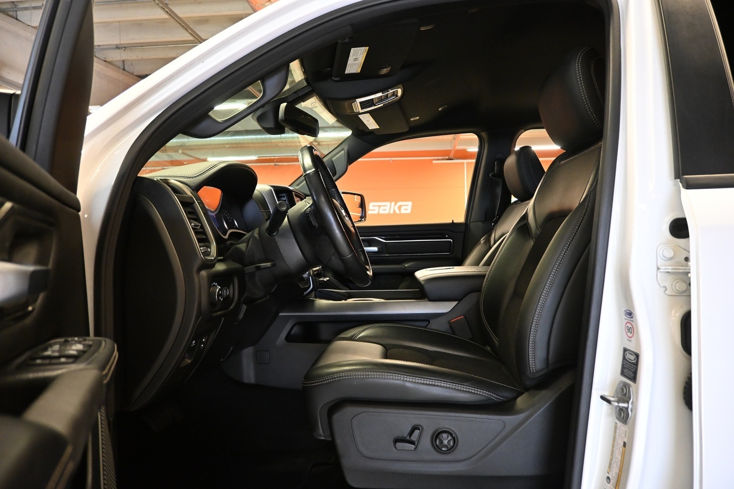 Dodge Ram 1500 vaihtoauto