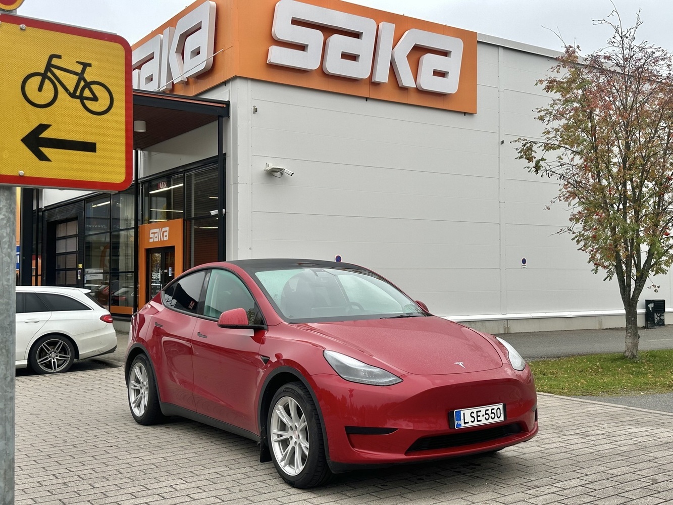Tesla Model Y vaihtoauto