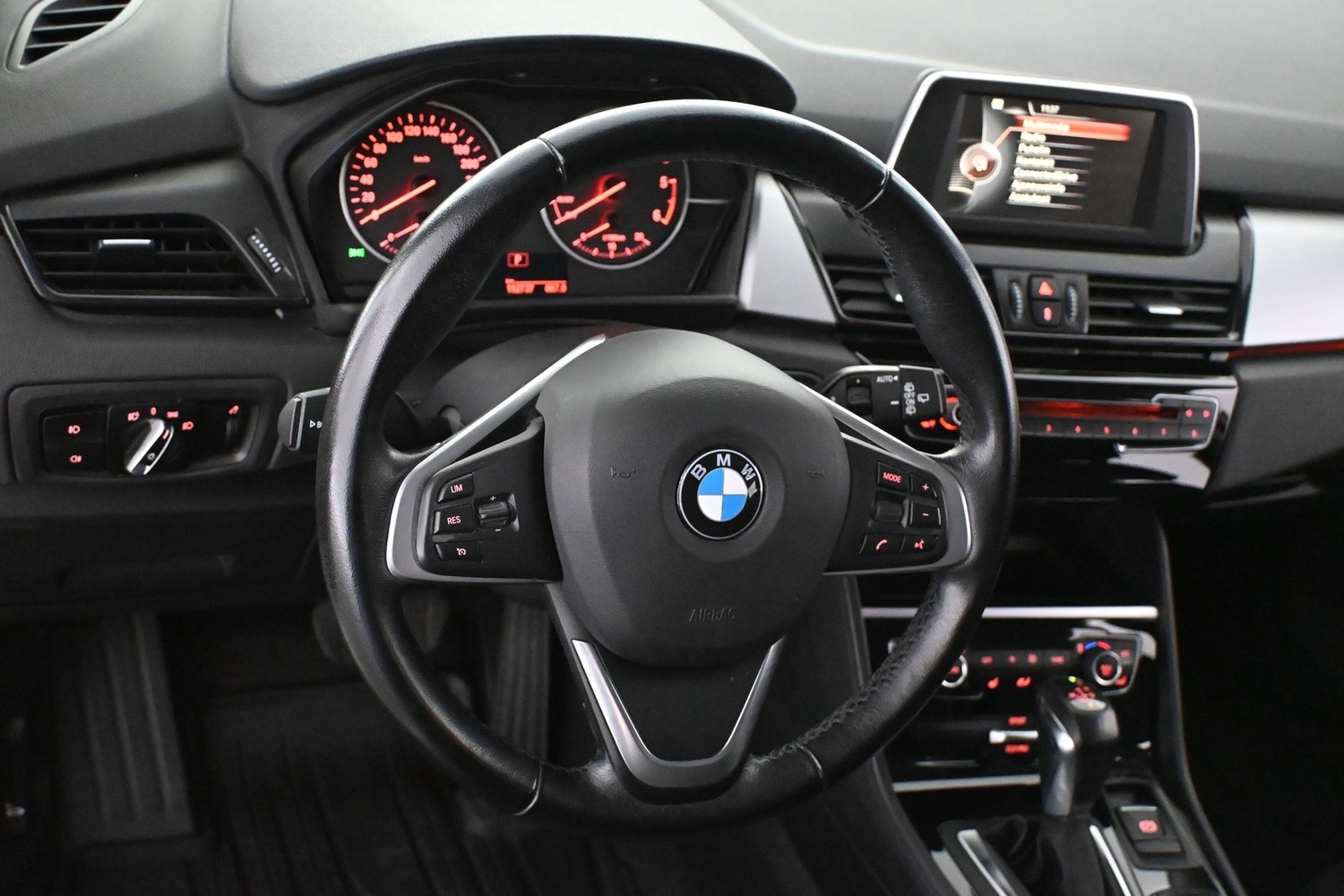 BMW 218 vaihtoauto
