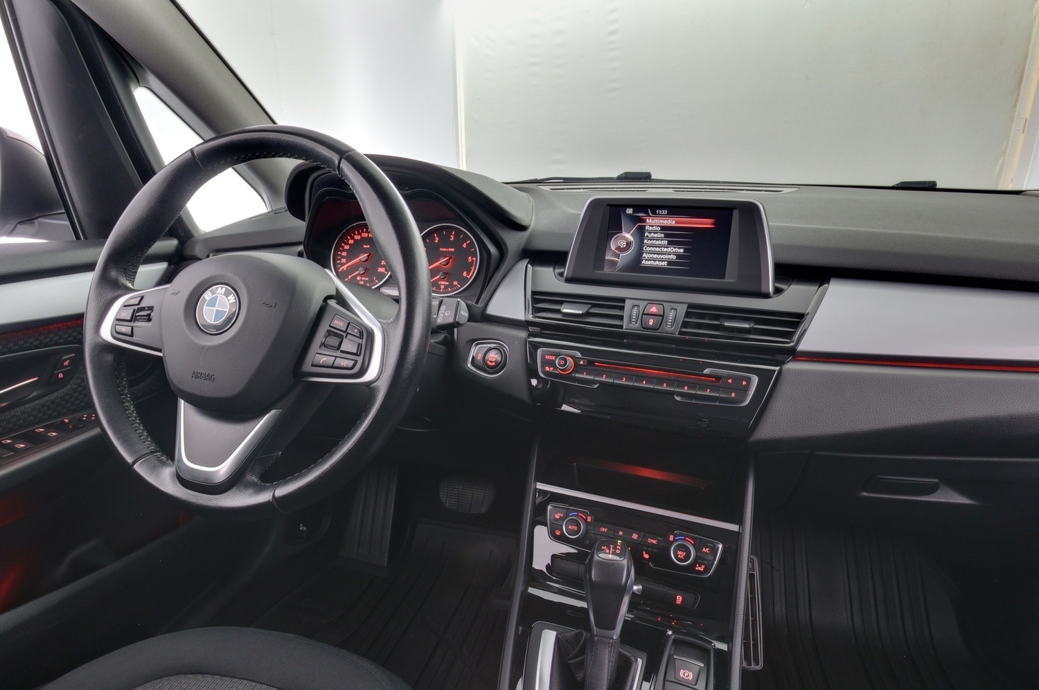 BMW 218 vaihtoauto