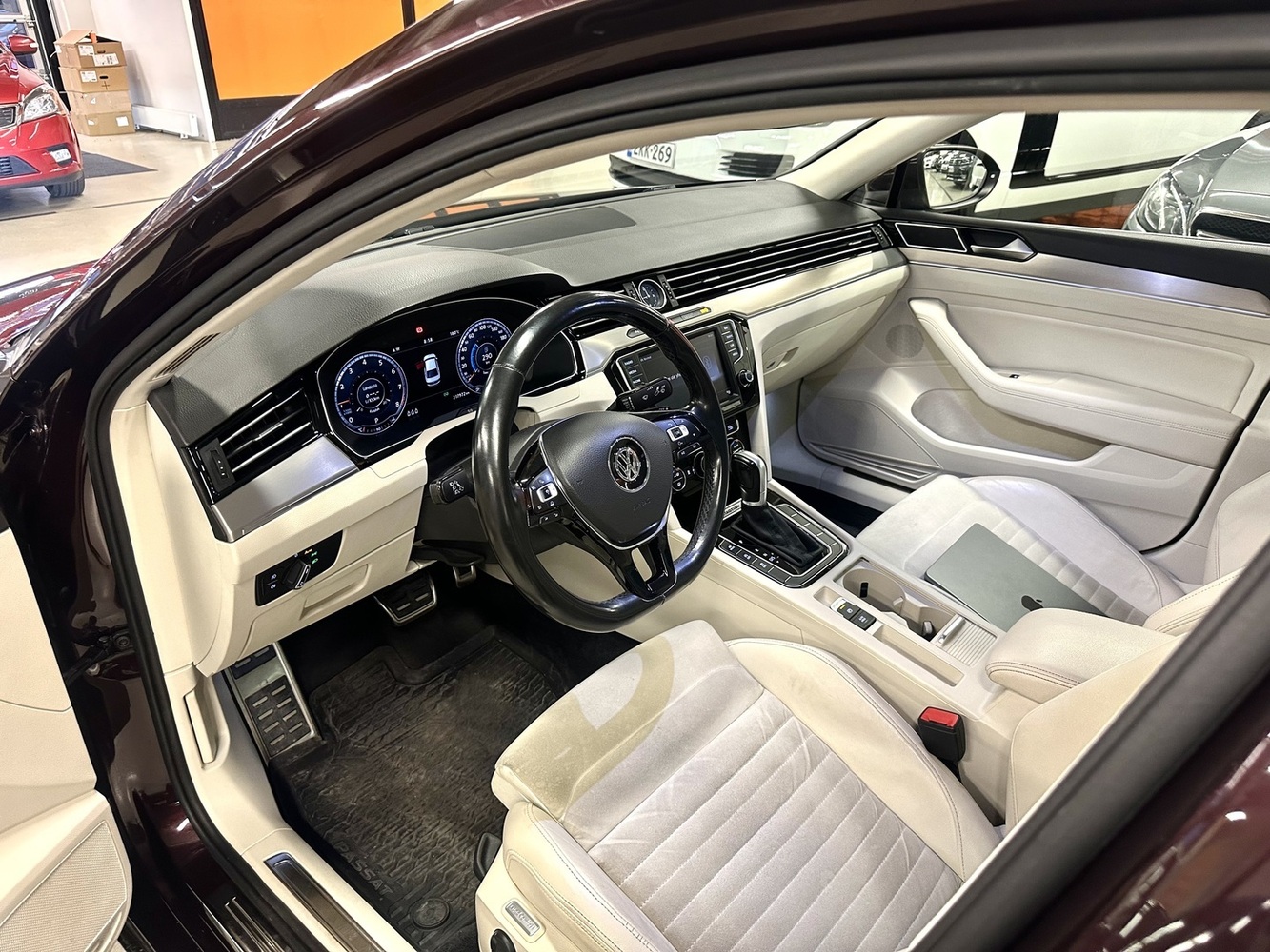 Volkswagen Passat vaihtoauto