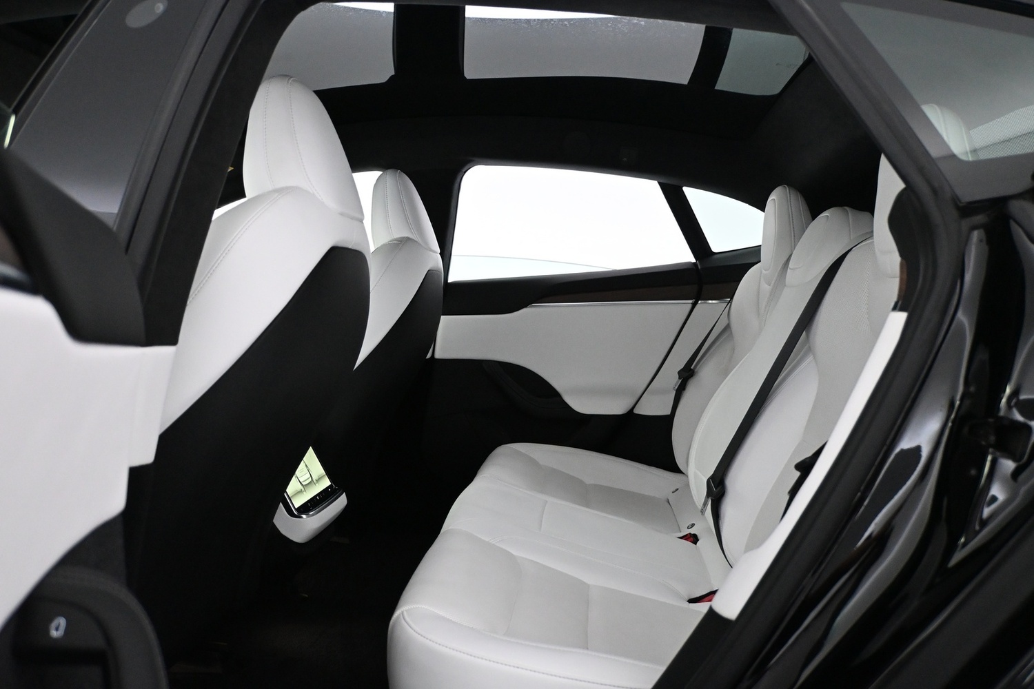 Tesla Model S vaihtoauto