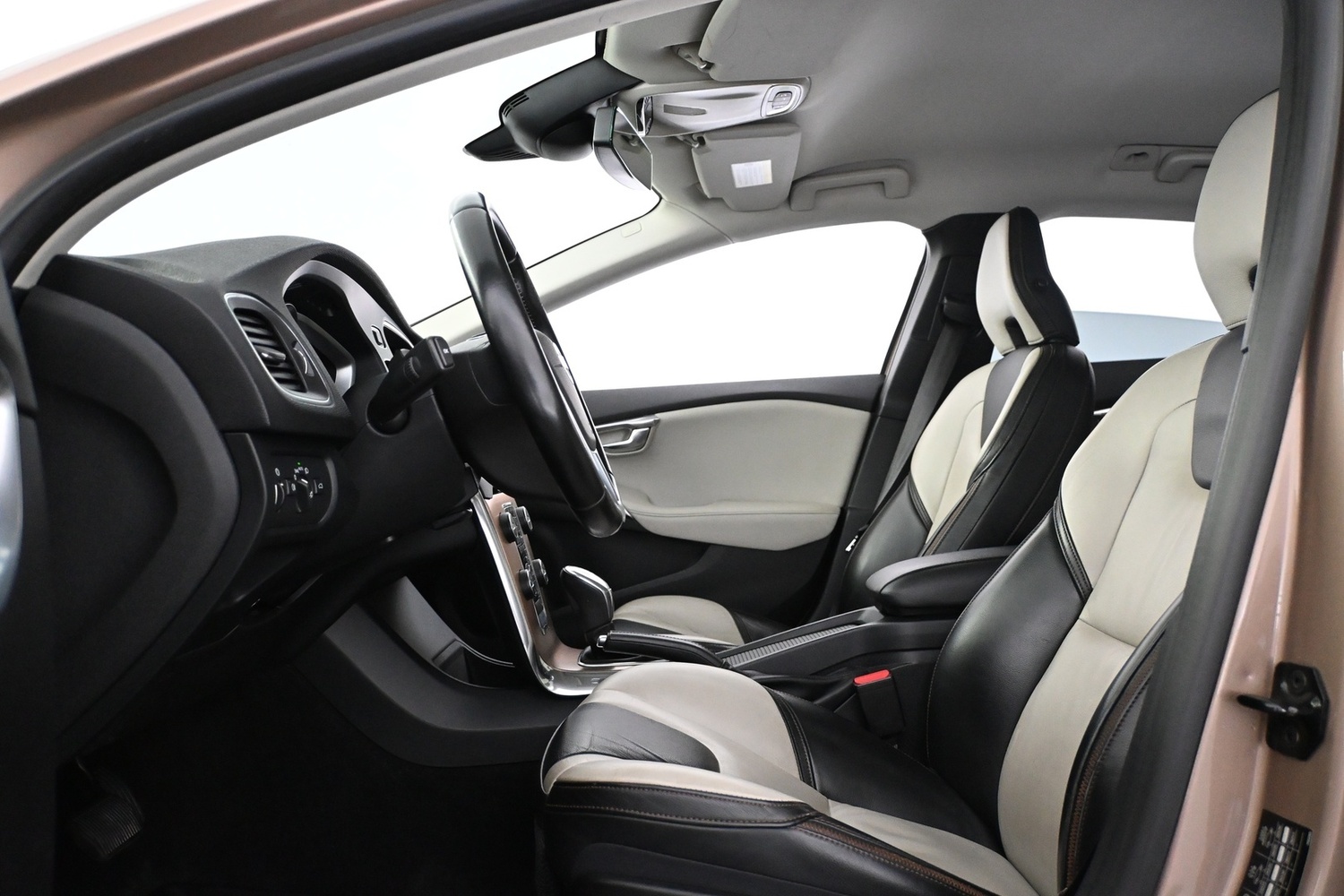 Volvo V40 Cross Country vaihtoauto