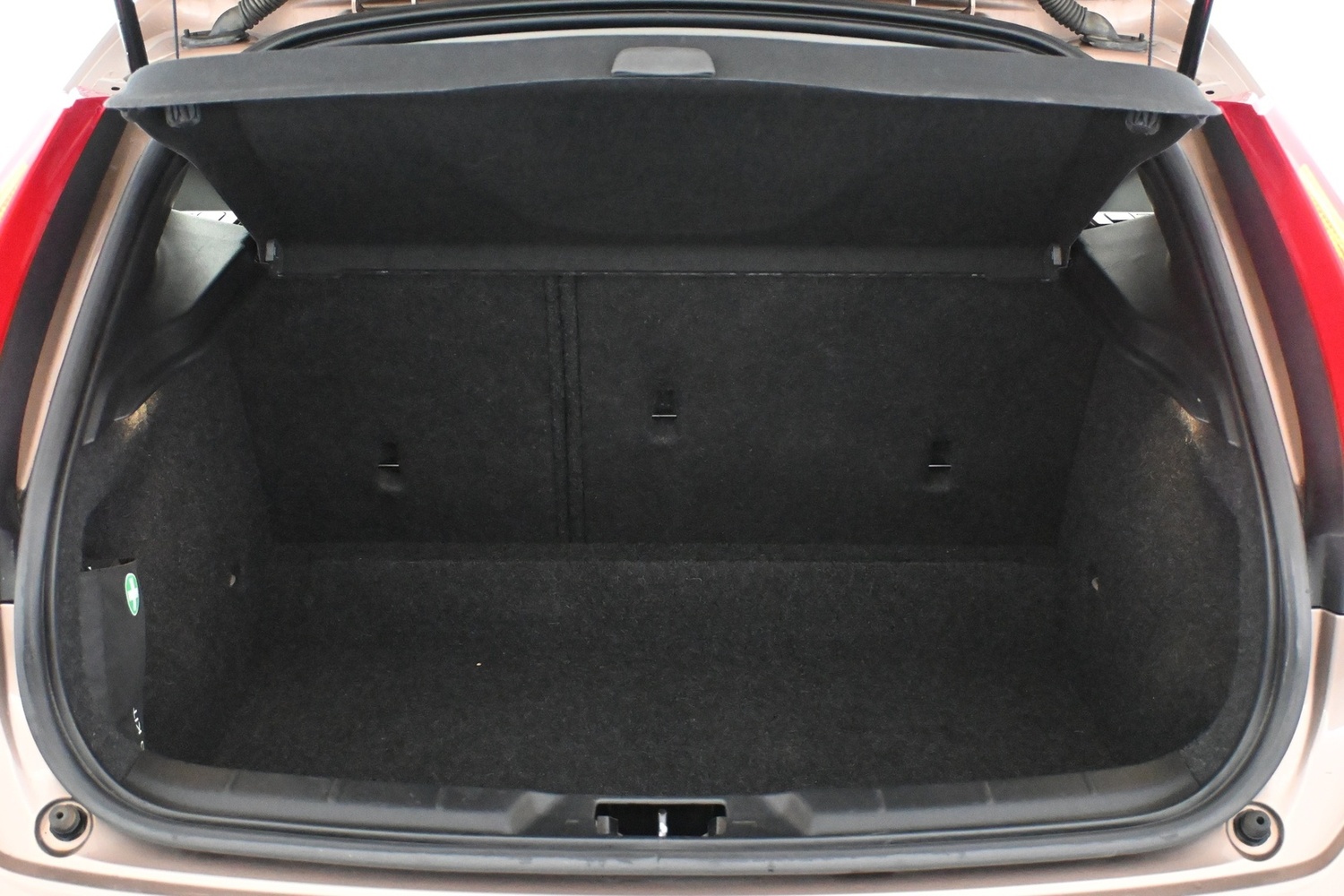 Volvo V40 Cross Country vaihtoauto