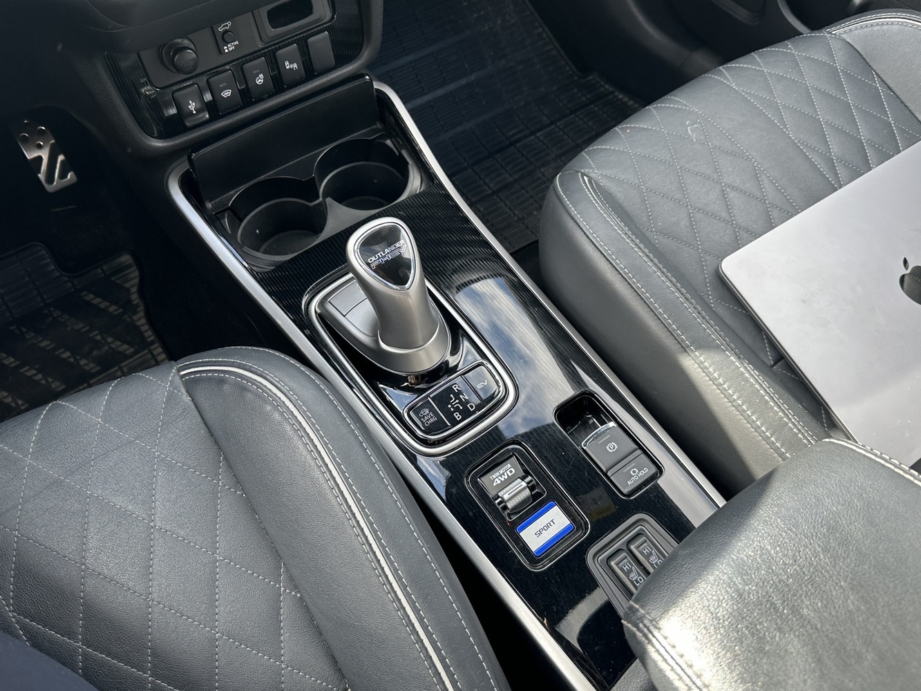 Mitsubishi Outlander vaihtoauto
