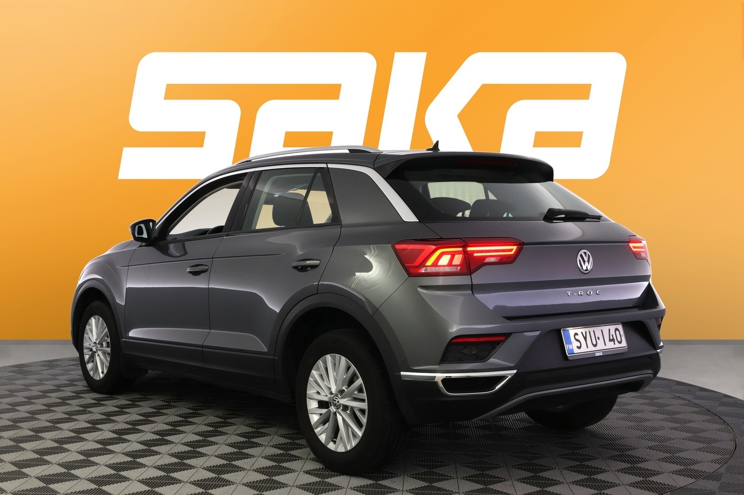 Volkswagen T-Roc vaihtoauto