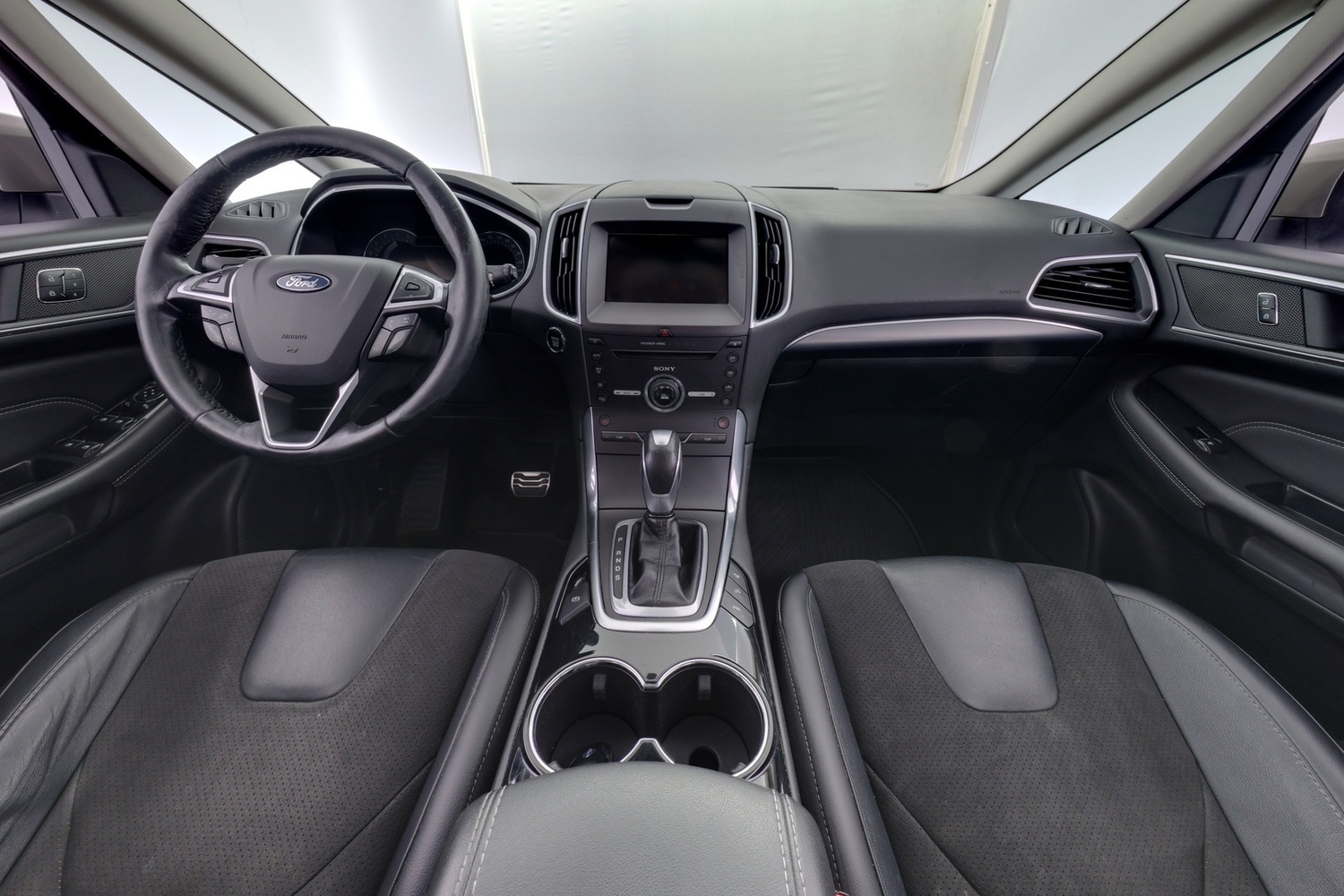 Ford S-MAX vaihtoauto