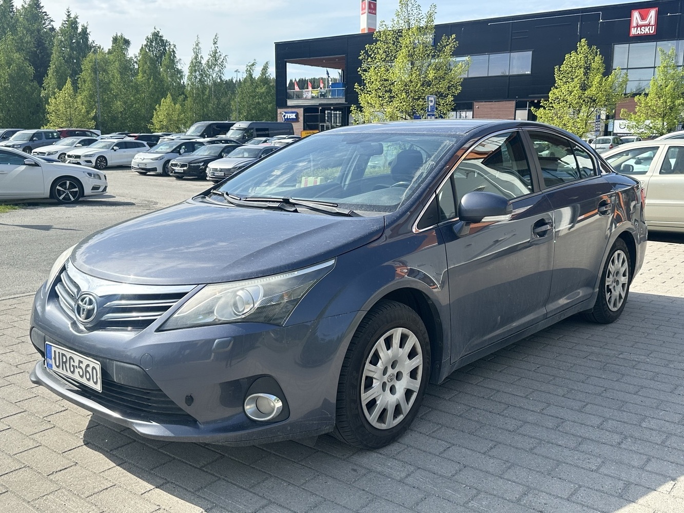 Toyota Avensis vaihtoauto