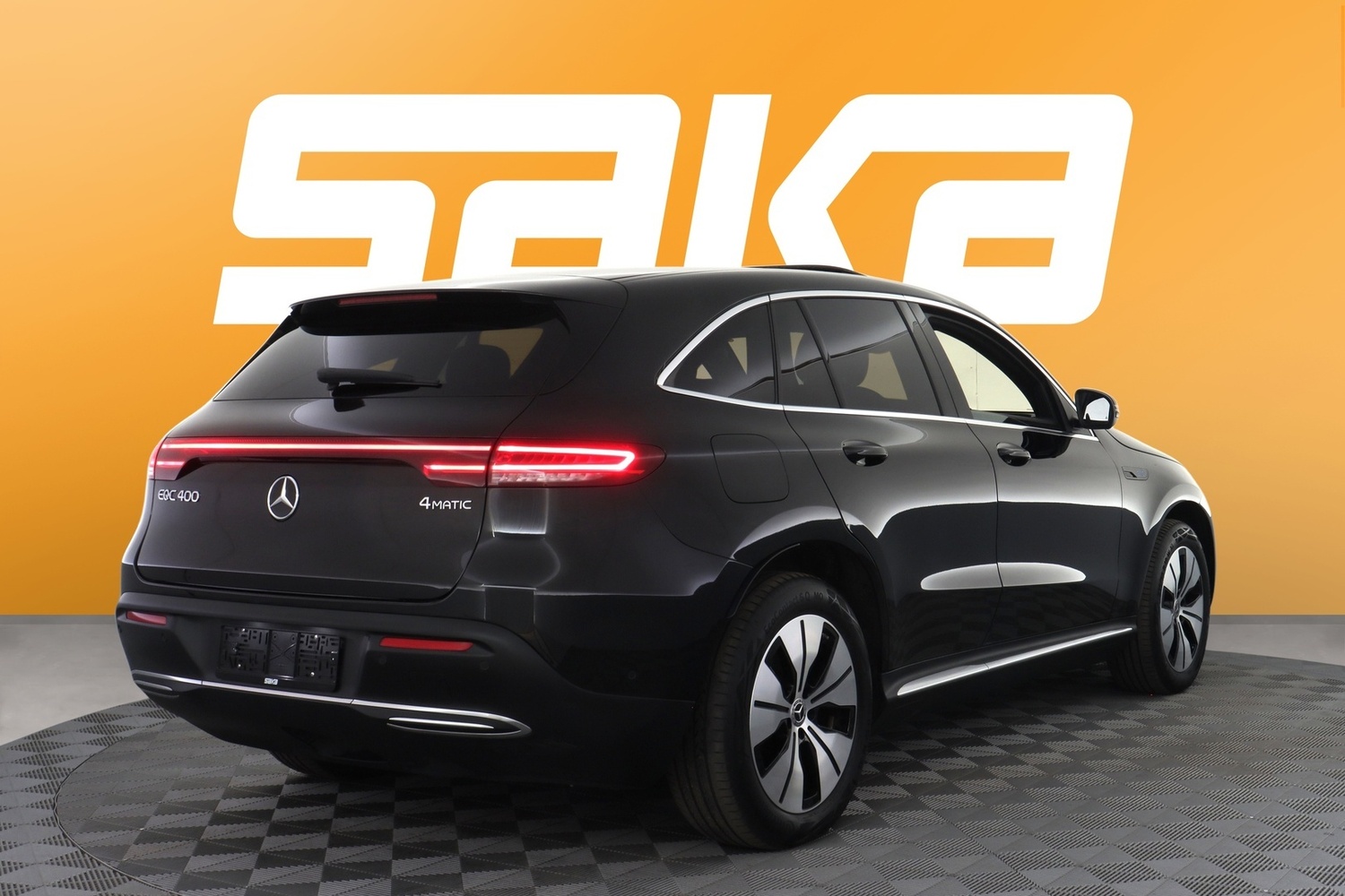 Mercedes-Benz EQC vaihtoauto