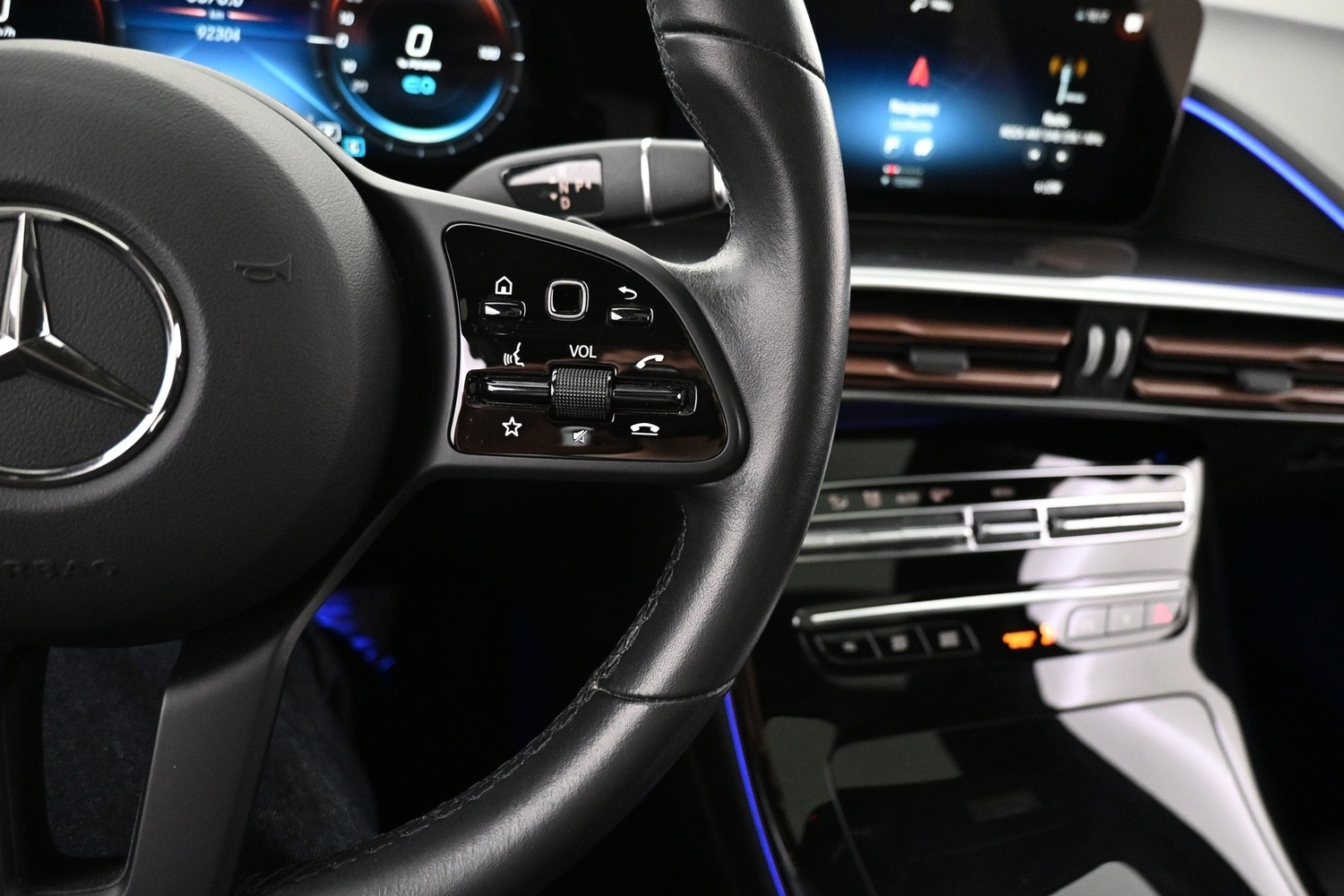 Mercedes-Benz EQC vaihtoauto