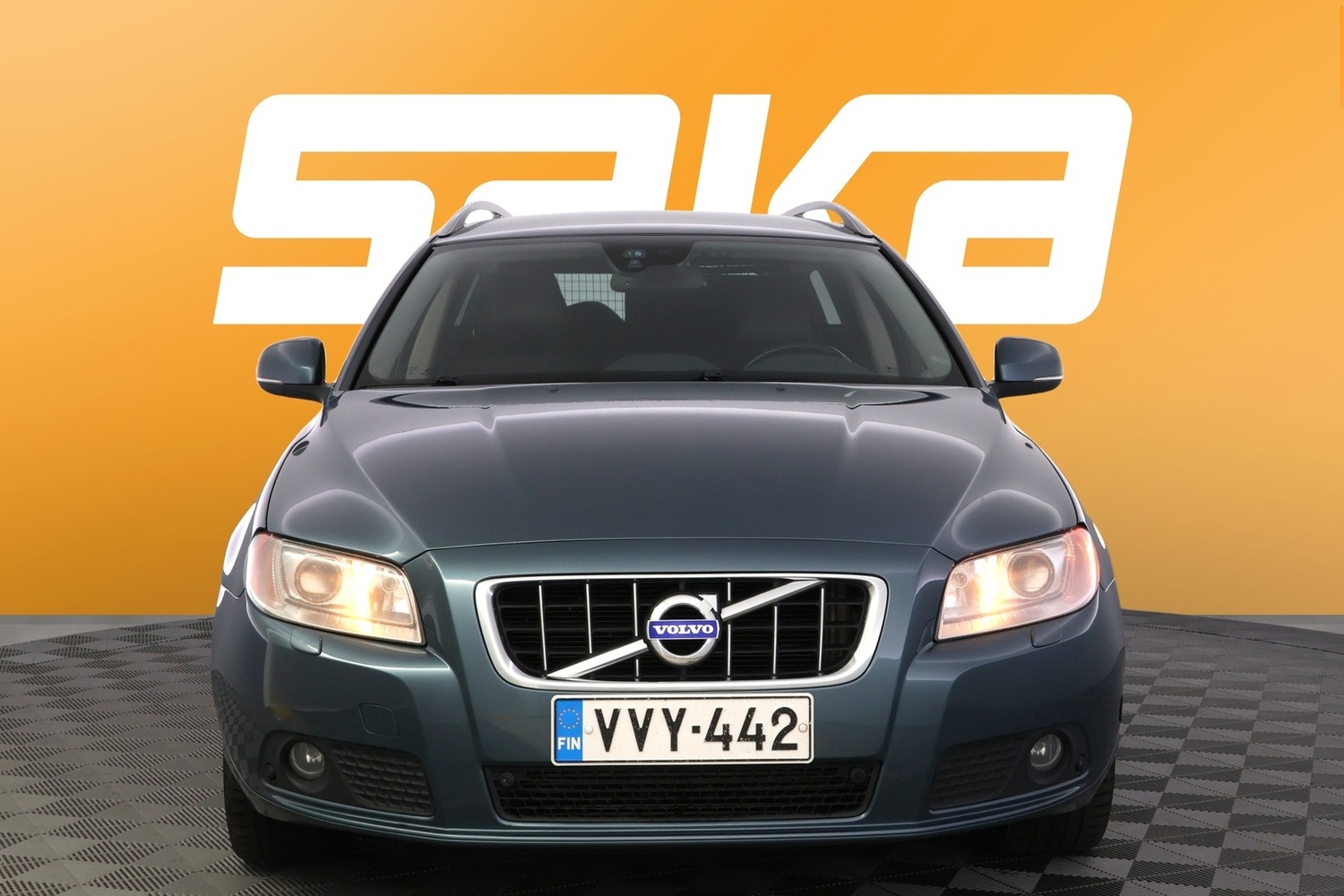 Volvo V70 vaihtoauto
