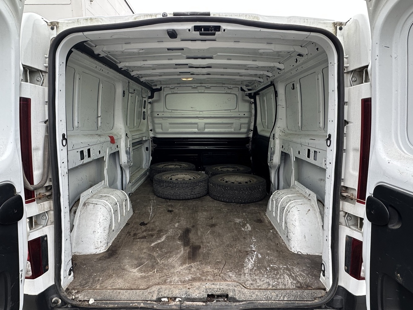 Nissan NV300 vaihtoauto