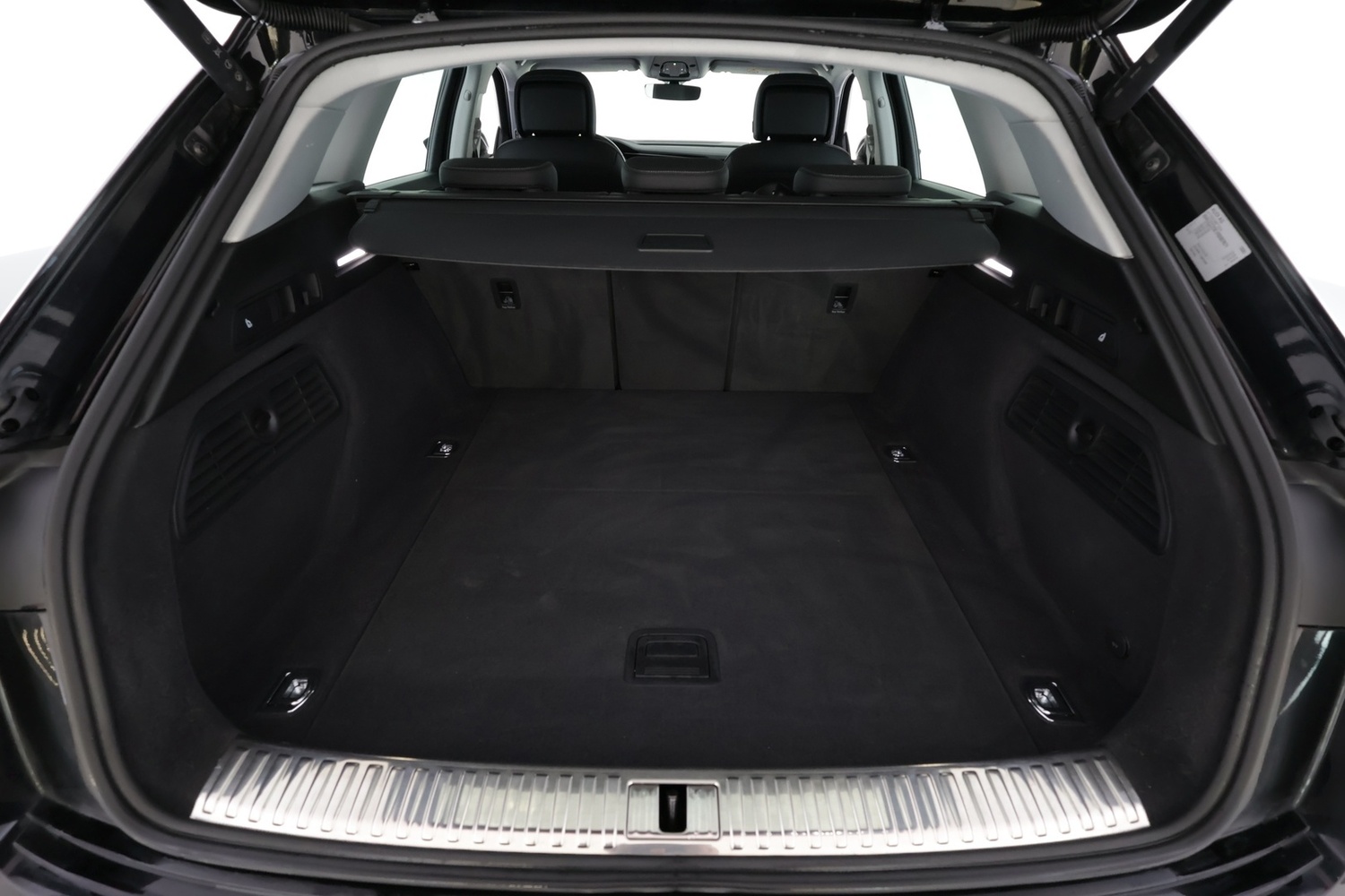 Audi Q8 e-tron vaihtoauto