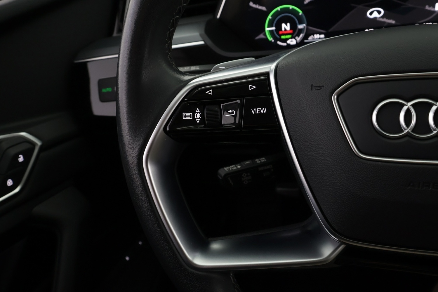 Audi Q8 e-tron vaihtoauto