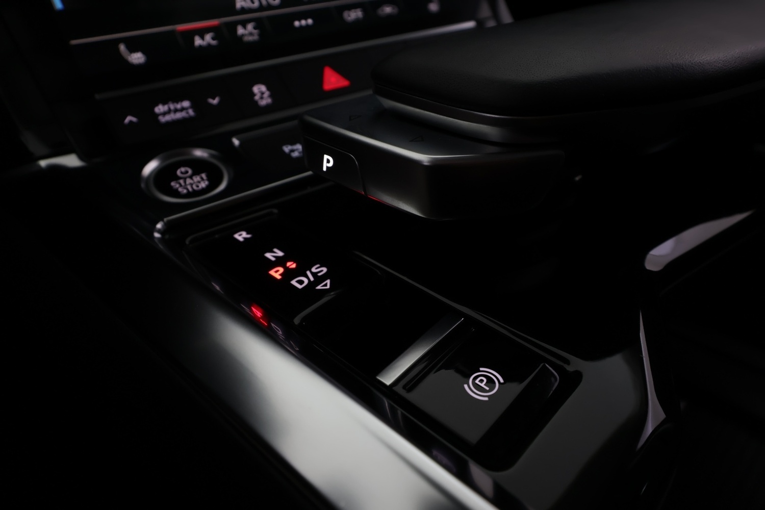 Audi Q8 e-tron vaihtoauto