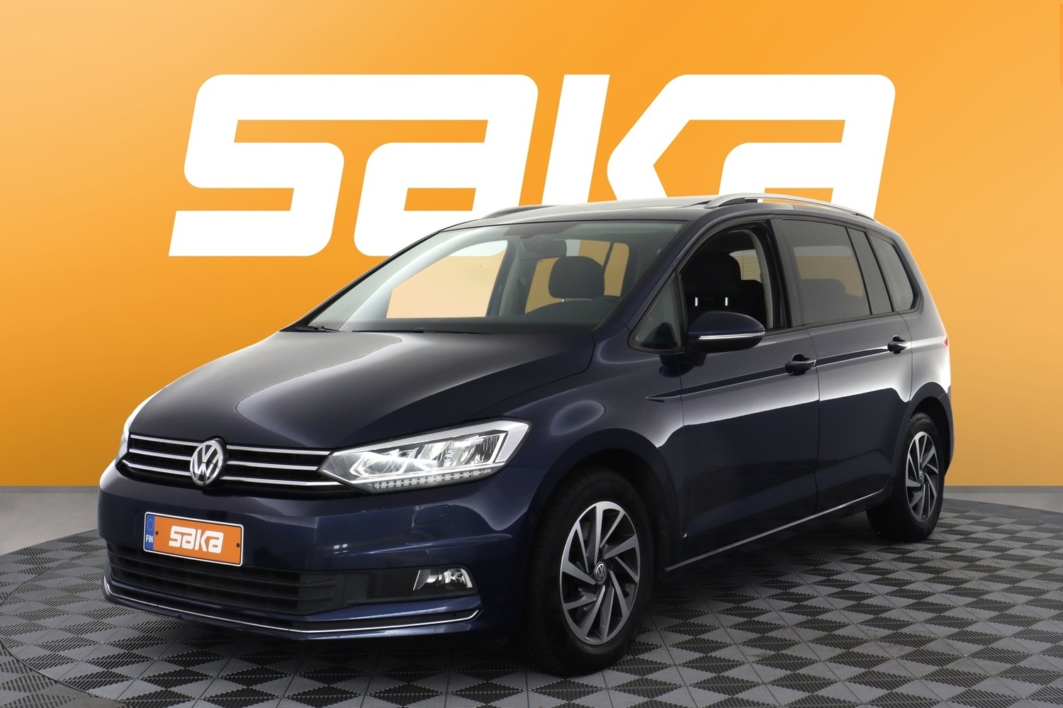 Volkswagen Touran vaihtoauto