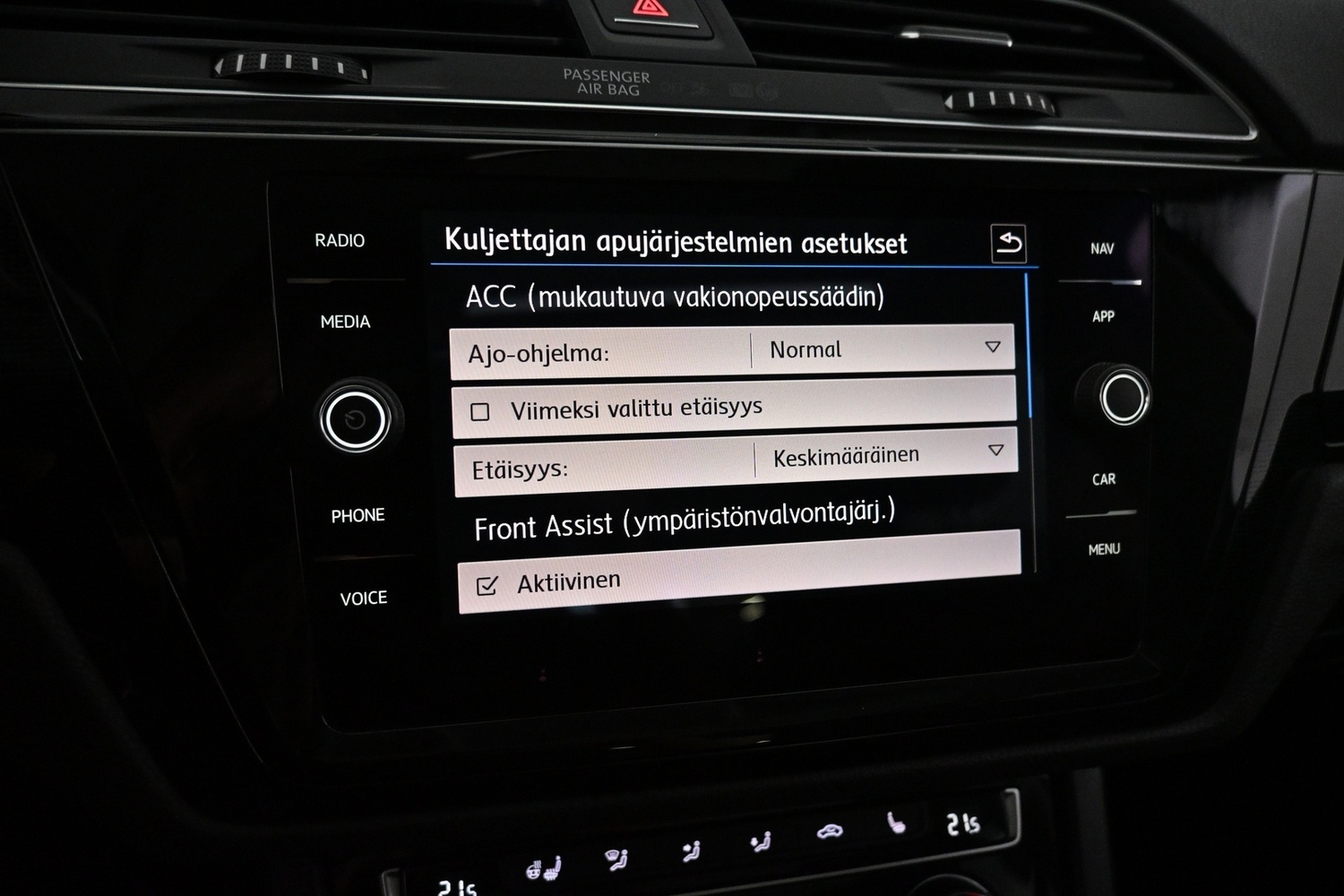 Volkswagen Touran vaihtoauto