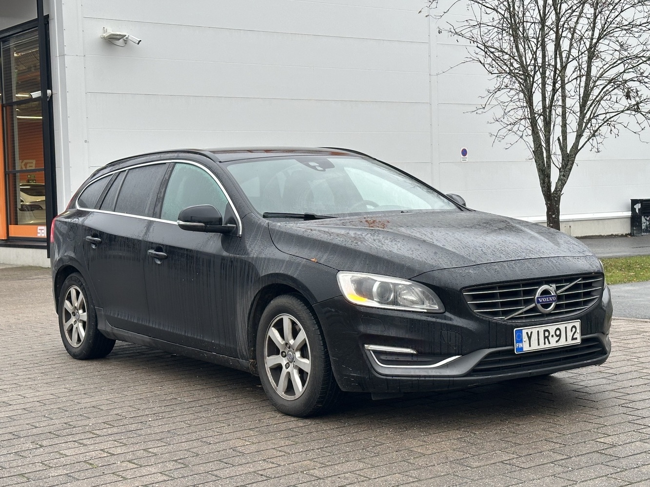 Volvo V60 vaihtoauto
