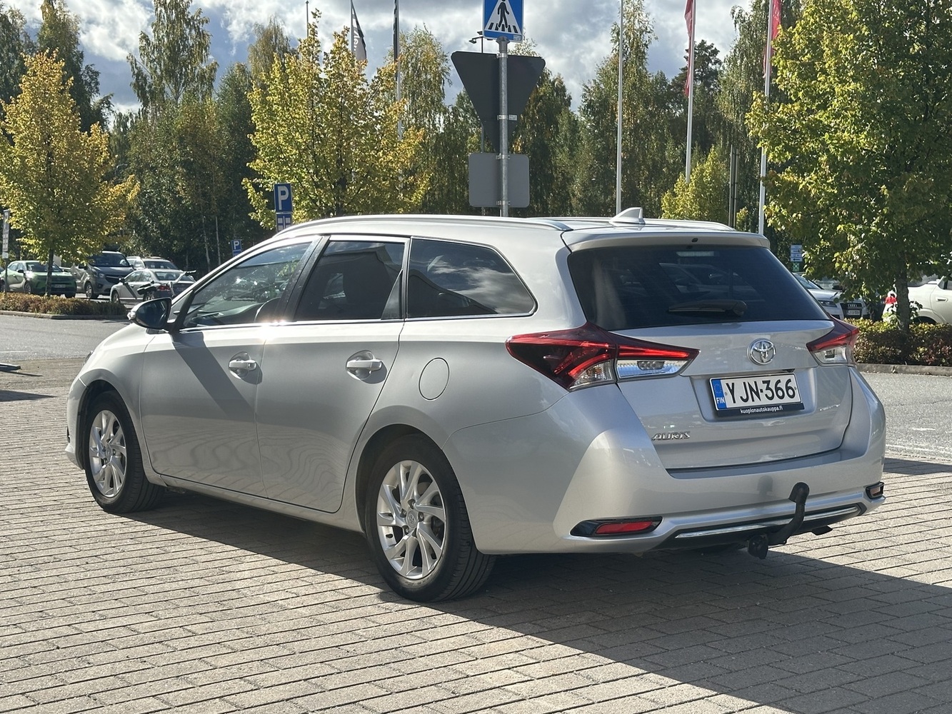 Toyota Auris vaihtoauto