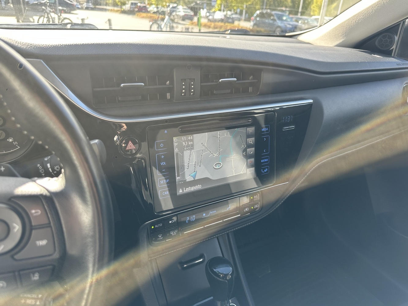 Toyota Auris vaihtoauto