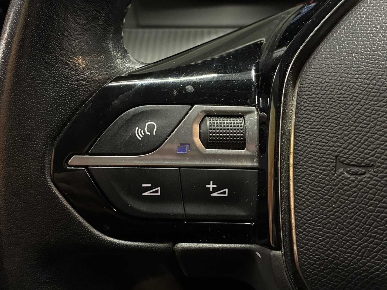 Peugeot 208 vaihtoauto