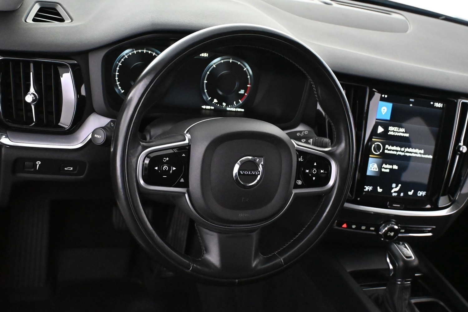 Volvo V60 vaihtoauto
