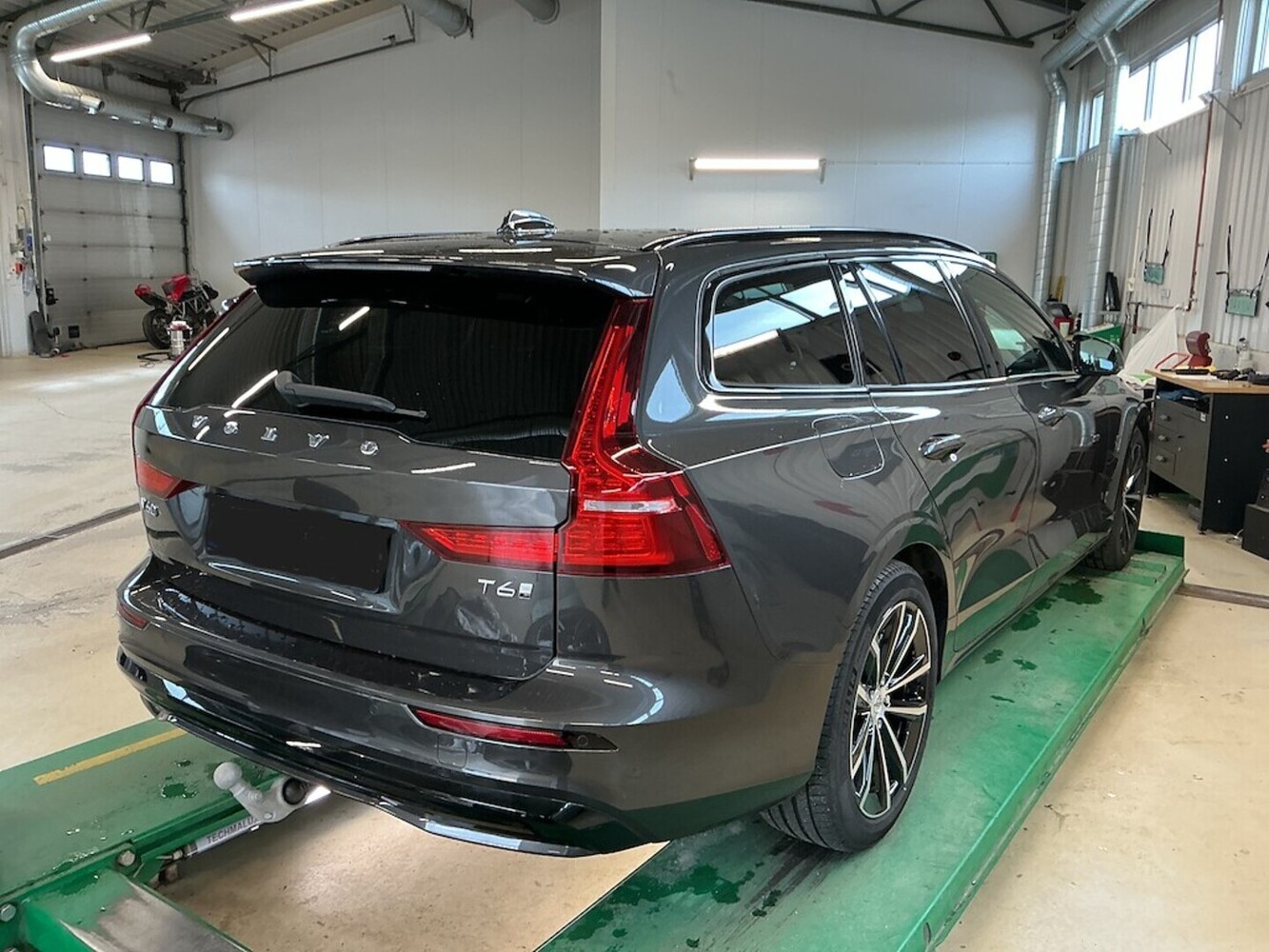 Volvo V60 vaihtoauto